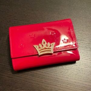 J. Estina Wallet
